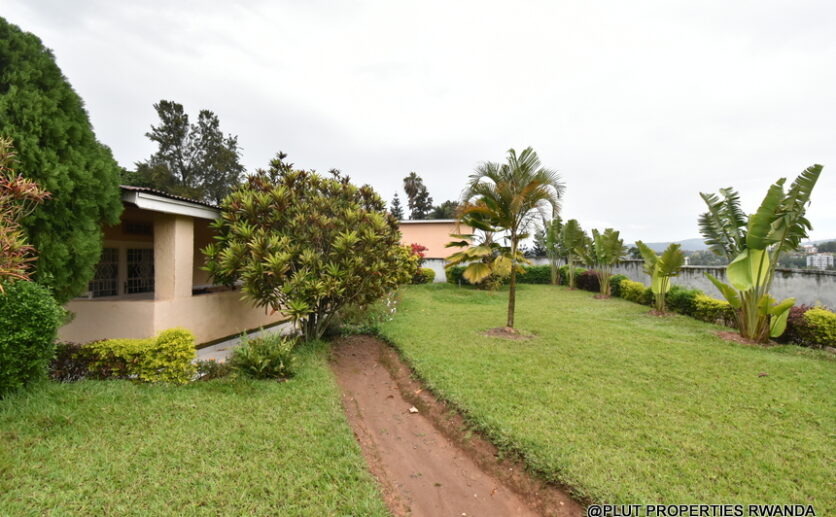 Kigali Kacyiru plot for sale plut properties (8)