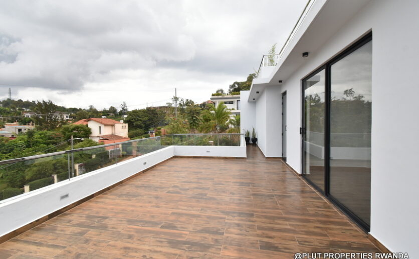 Villa house for rent in Rebero plut properties (16)