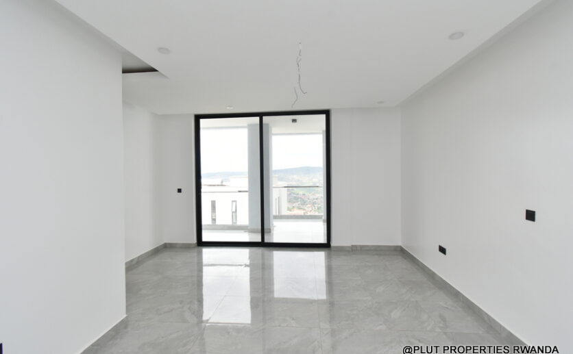 Villa house for rent in Rebero plut properties (2)