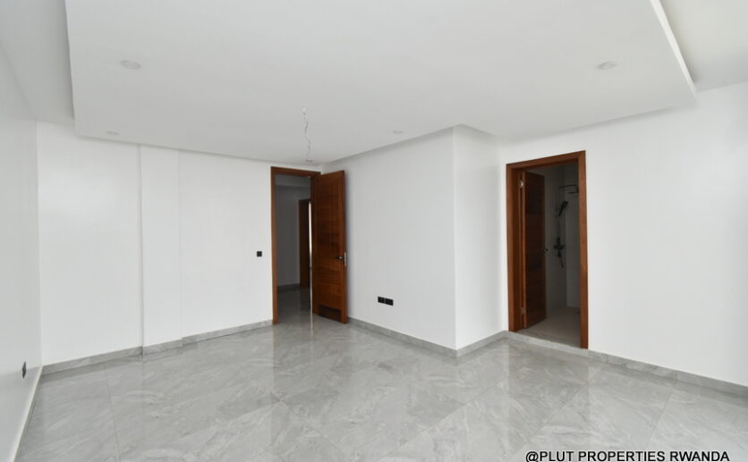 Villa house for rent in Rebero plut properties (3)