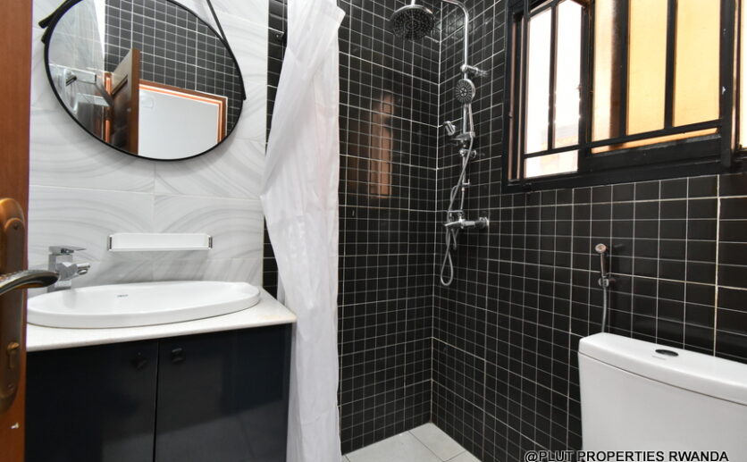 3 bedrooms in Kibagabaga Kigali for rent plut properties (4)
