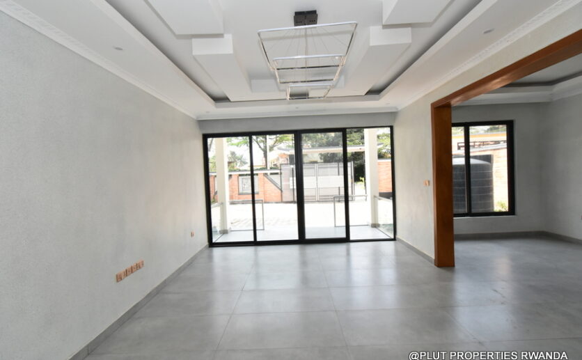 4 big bedroom house for sale in Kibagabaga plut properties (1)