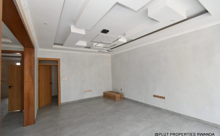 4 big bedroom house for sale in Kibagabaga plut properties (13)