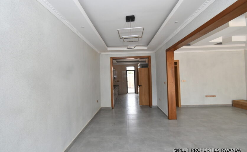 4 big bedroom house for sale in Kibagabaga plut properties (2)