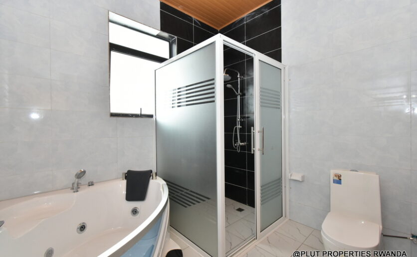 4 big bedroom house for sale in Kibagabaga plut properties (7)