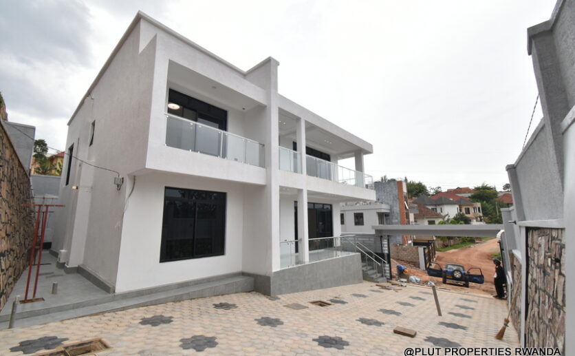 6 bedrooms house for sale in Kibagabaga plut properties (2)