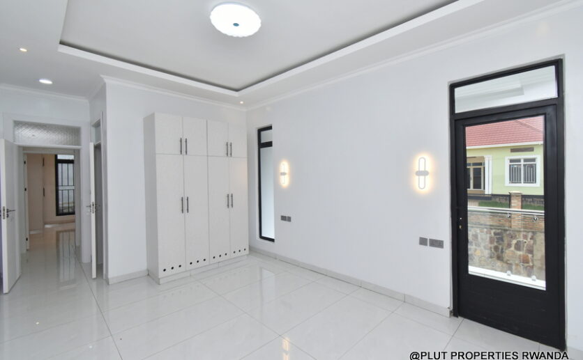 6 bedrooms house for sale in Kibagabaga plut properties (5)