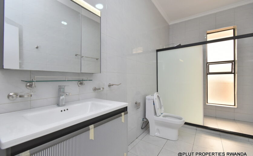 6 bedrooms house for sale in Kibagabaga plut properties (9)