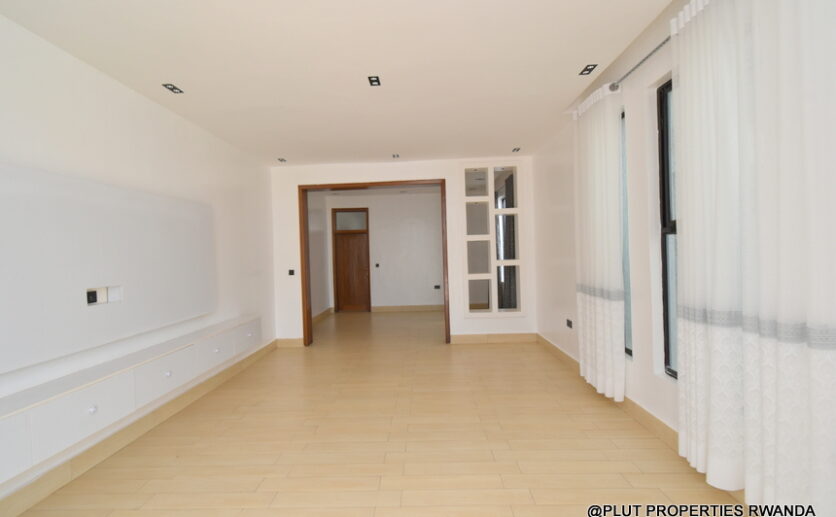 Beautiful house in Kibagabaga plut properties (12)