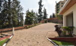 Big house for rent in Kibagabaga plut properties (10)