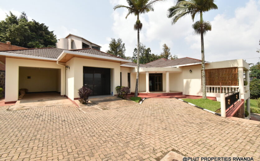 Big house for rent in Kibagabaga plut properties (6)
