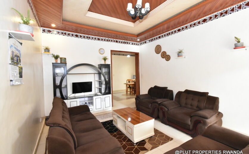 Buy house in Masaka plut properties (4)