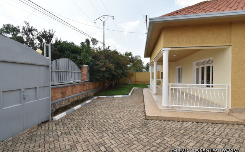 House for rent in Kigali Kibagabaga plut properties (12)