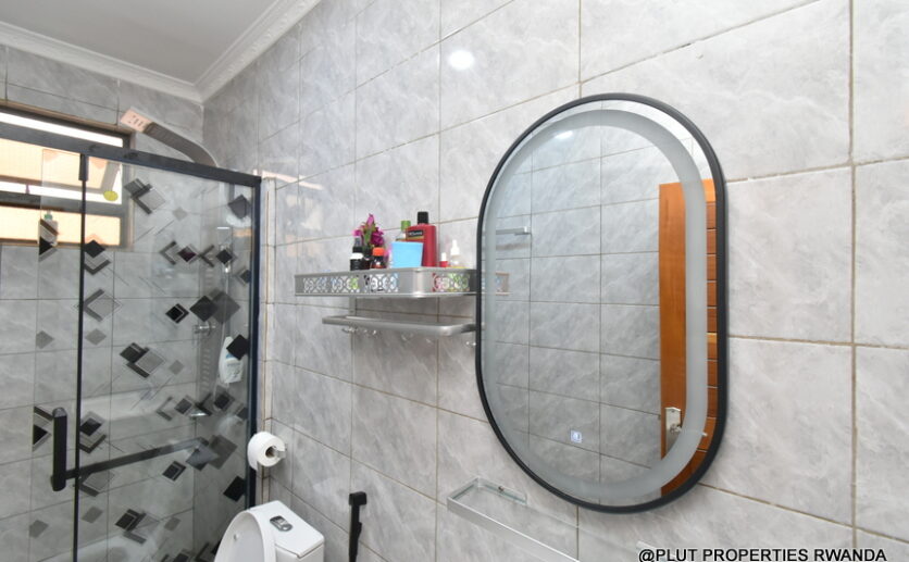 one bedroom house for rent in Remera plut properties (1)