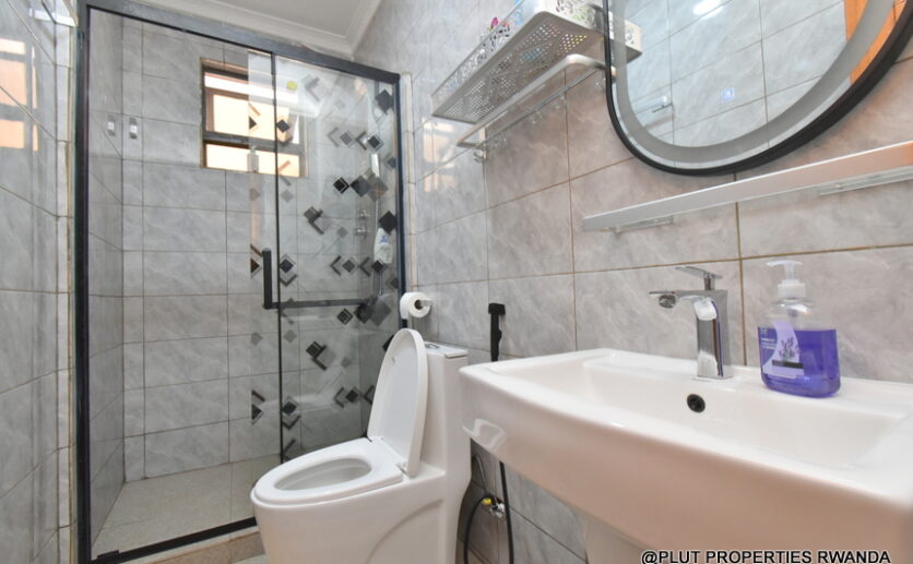 one bedroom house for rent in Remera plut properties (2)