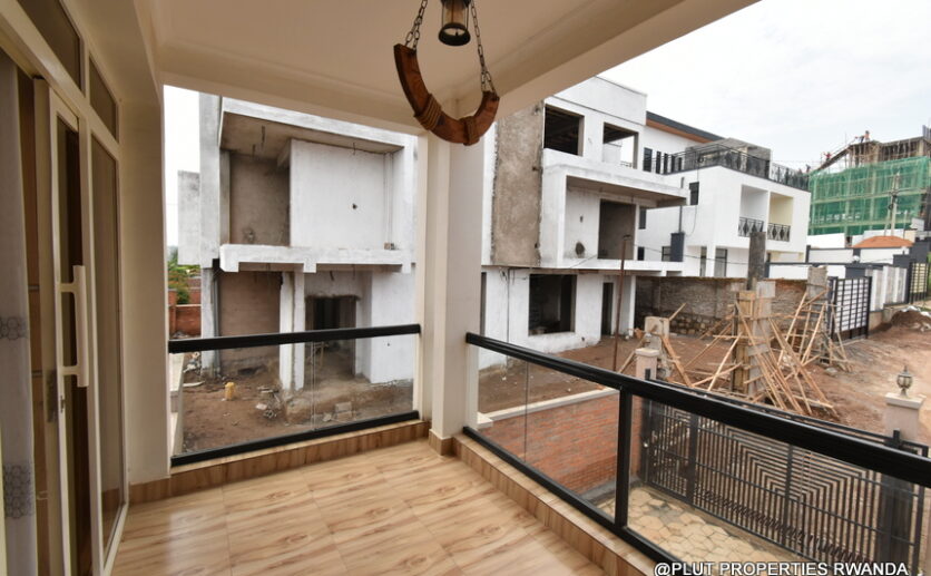 2 storey house in Kigali Kibagabaga plut properties (22)