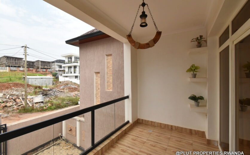 2 storey house in Kigali Kibagabaga plut properties (23)