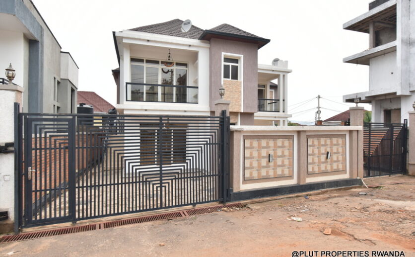 2 storey house in Kigali Kibagabaga plut properties (25)