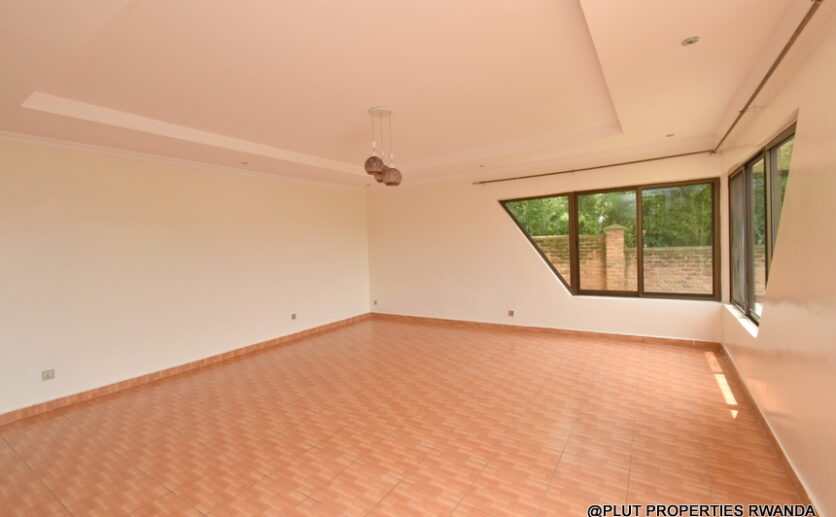 3 bedroom house for rent in Gacuriro Kigali (11)