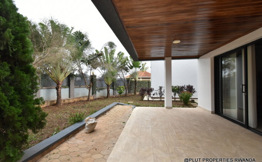 3 big bedrooms for rent in Kigali Kibagabaga plut properties (16)