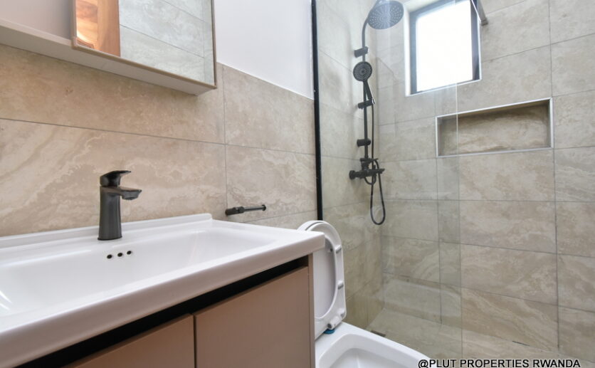 3 big bedrooms for rent in Kigali Kibagabaga plut properties (8)