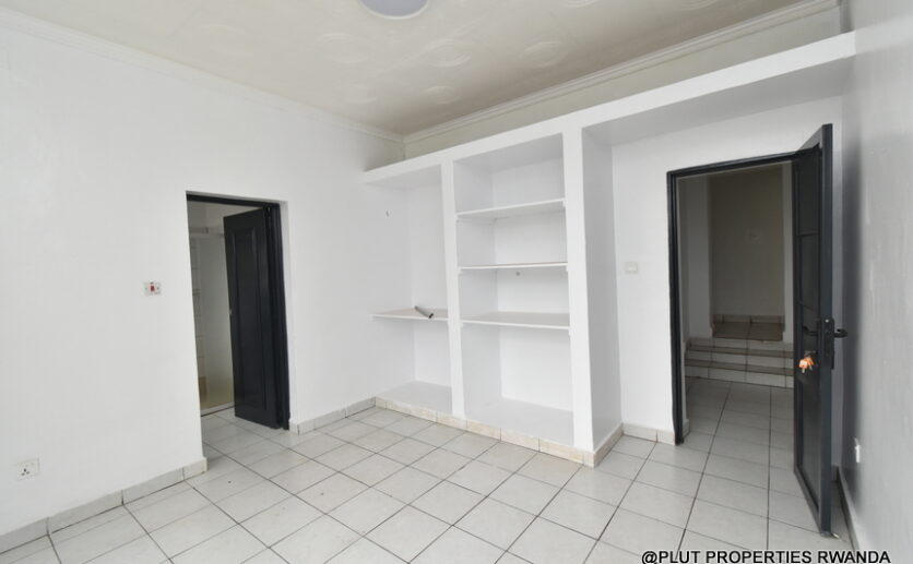 8 big bedrooms for sale in Kimihurura plut properties (4)