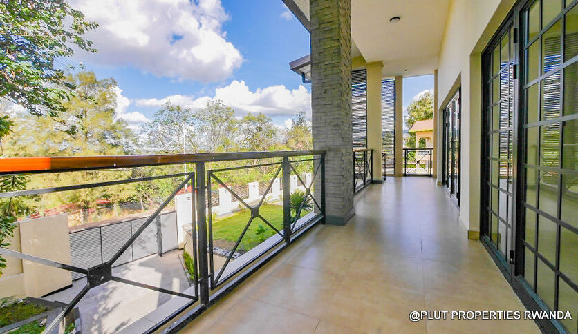 Beautiful 4 bedroom house in Kiyovu plut properties (10)