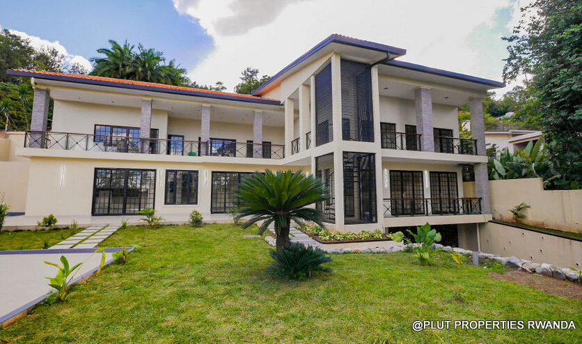 Beautiful 4 bedroom house in Kiyovu plut properties (5)
