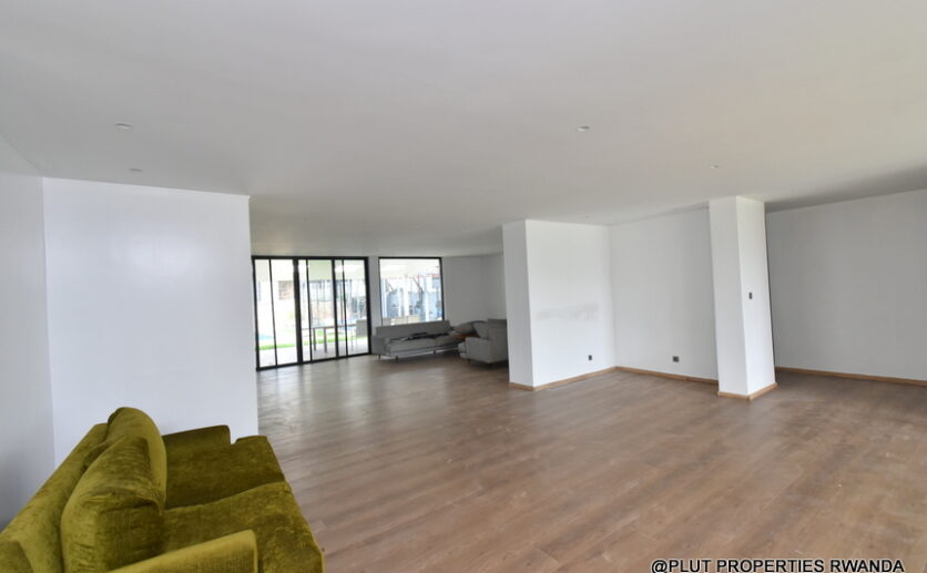 Beautiful house for rent in Nyarutarama plut properties (3)