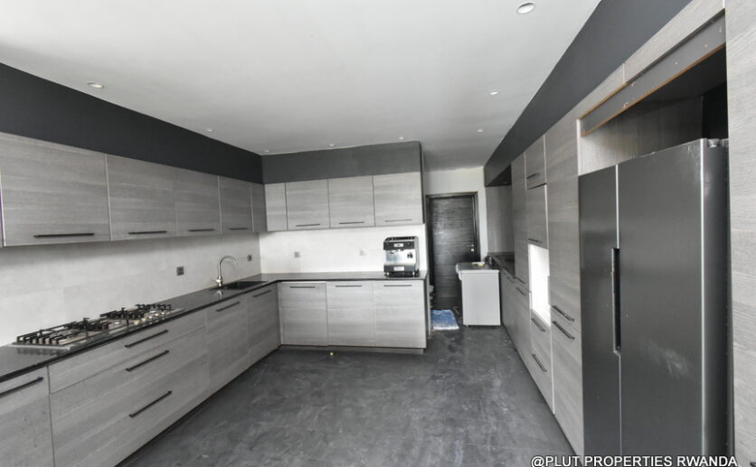 Beautiful house for rent in Nyarutarama plut properties (4)