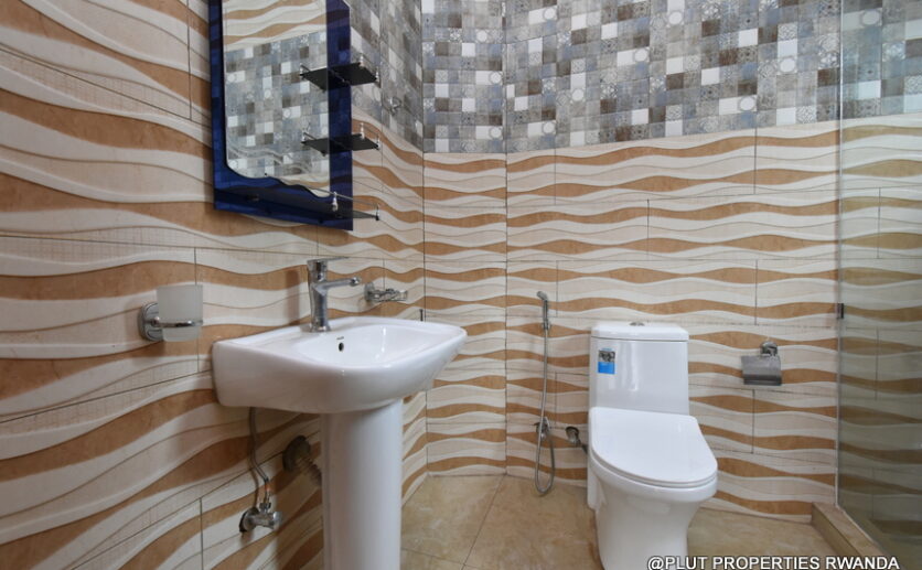 Big nyarutarama house for rent (9)