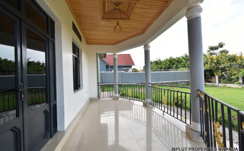 House for rent in Kigali Kibagabaga plut properties (11)