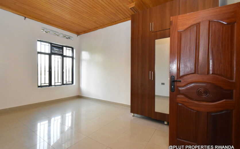 House for rent in Kigali Kibagabaga plut properties (2)
