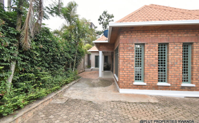 House for rent in Kimihurura Rugando plut properties (12)