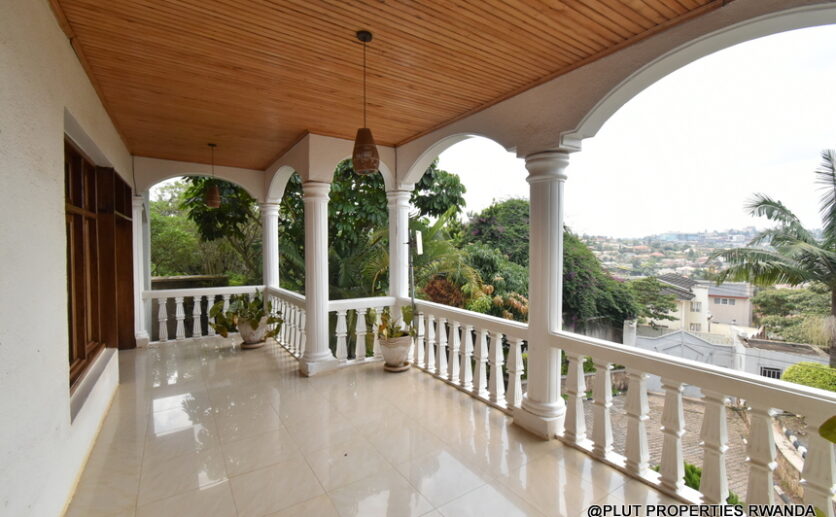 House for rent plut properties (6)