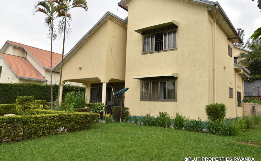 3 Bedroom house in Umucyo estate Gacuriro plut properties (10)