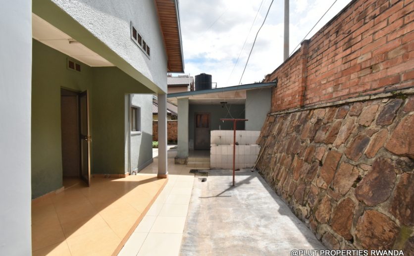 4 bedroomhouse for rent in Gacuriro plut properties (11)