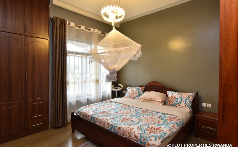 4 spacious rooms in Rebero Kigali plut properties (3)