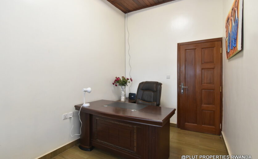 4 spacious rooms in Rebero Kigali plut properties (5)