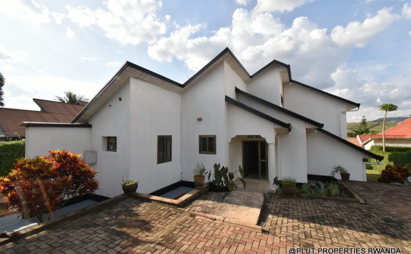 Beautiful house in Umucyo estate for rent plut properties (4)