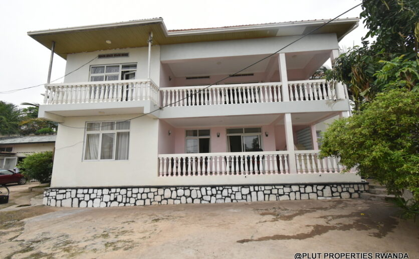Big house for rent in Nyarutarama Kigali Plut properties (10)