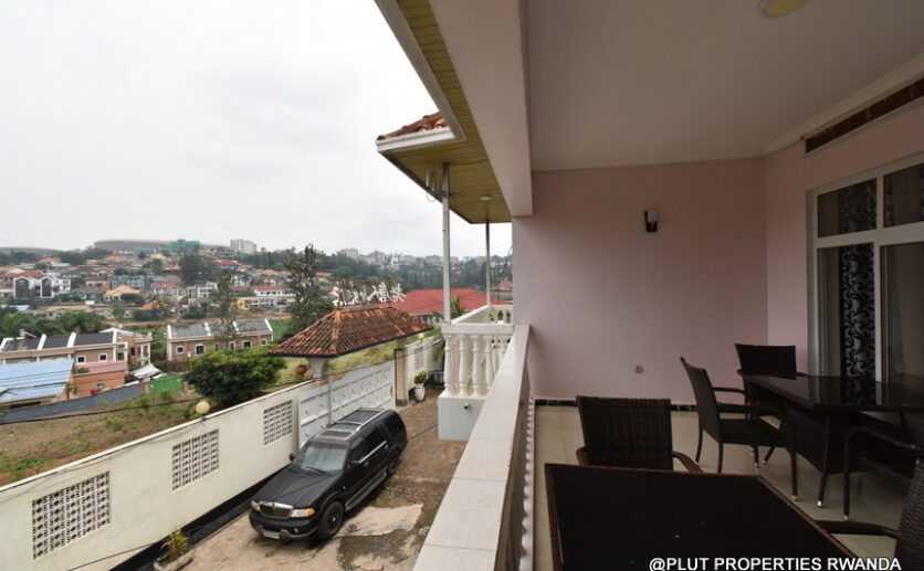 Big house for rent in Nyarutarama Kigali Plut properties (2)
