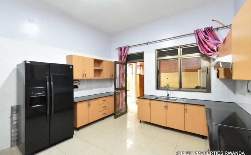 House for rent in Kigali Gacuriro plut properties (1)