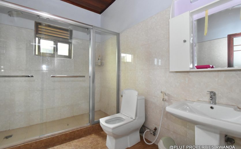 House for rent in Kigali Gacuriro plut properties (6)