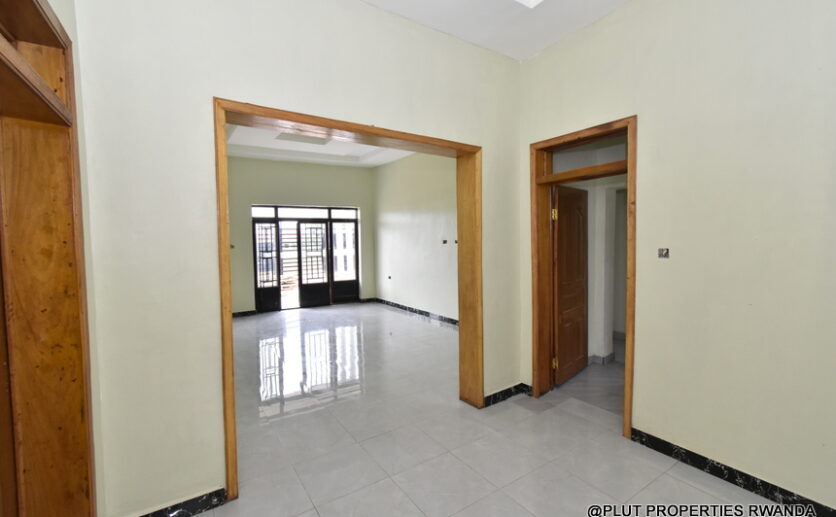 House for sale in Ntarama Bugesera plut properties (2)