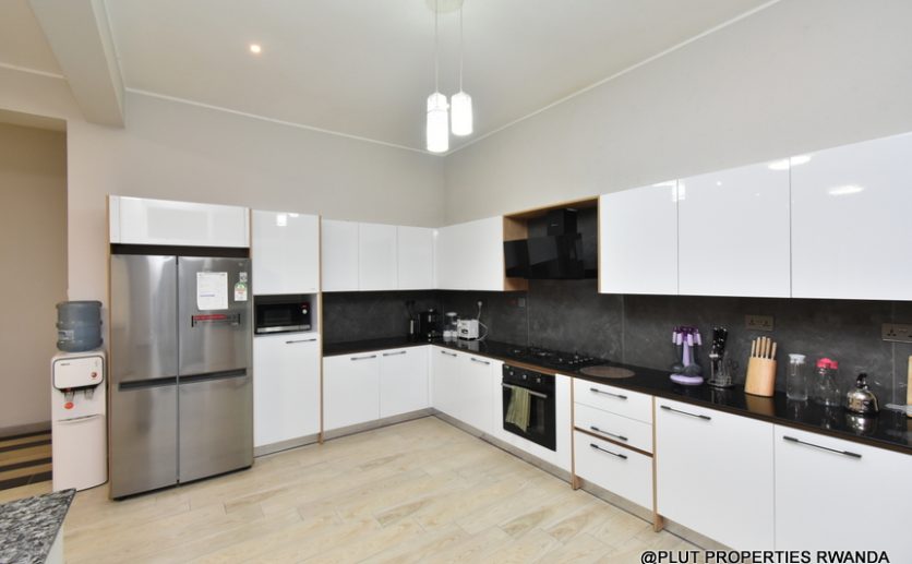 fully furnished apartment in Kigali Kacyiru plut properties (2)