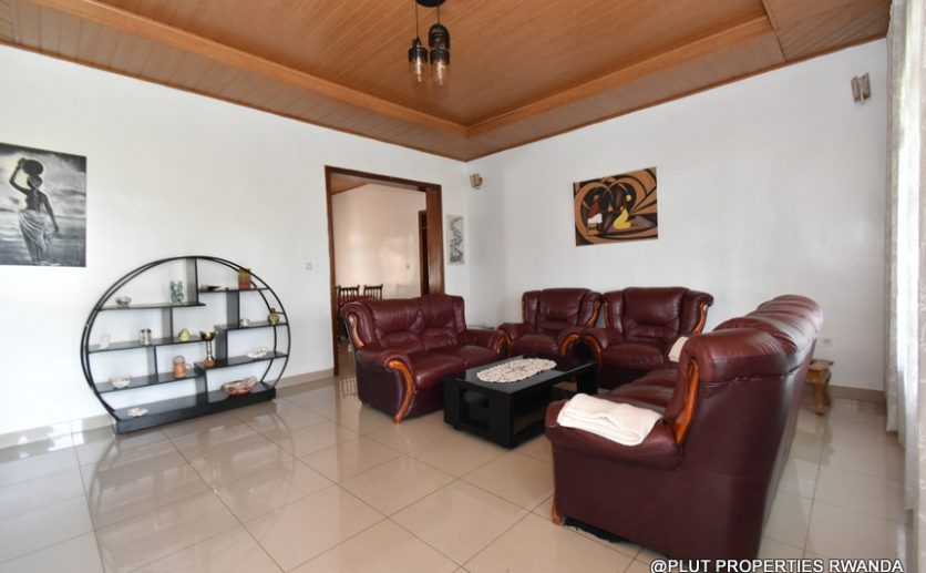 4 bedroom house in Niboyi plut properties (2)