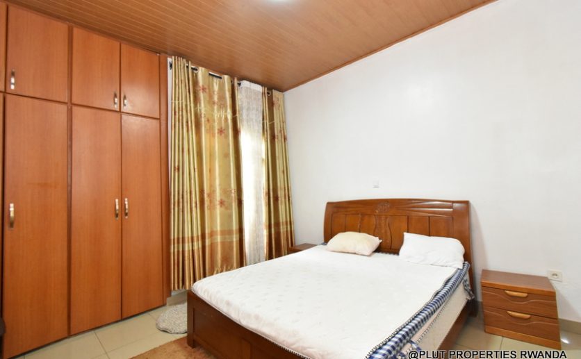 4 bedroom house in Niboyi plut properties (7)