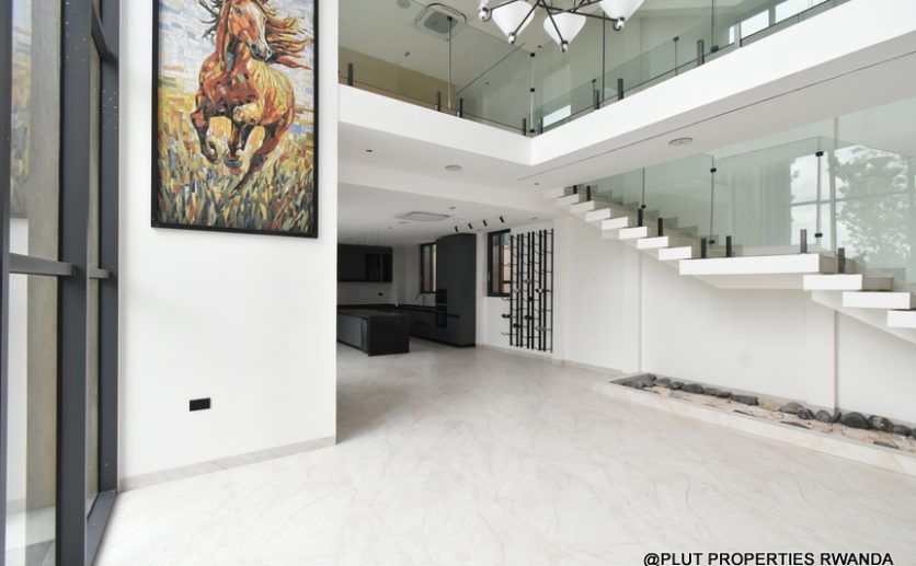 Beautiful villa for sale plut properties (4)