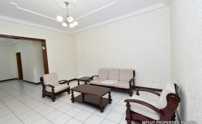 House for rent in Kiyovu plut properties (10)